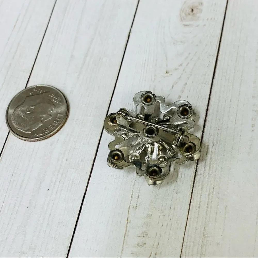 VTG Rhinestone Flower Brooch‎